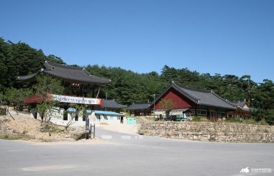 Moon On The Cloud Yeongwol Exterior foto