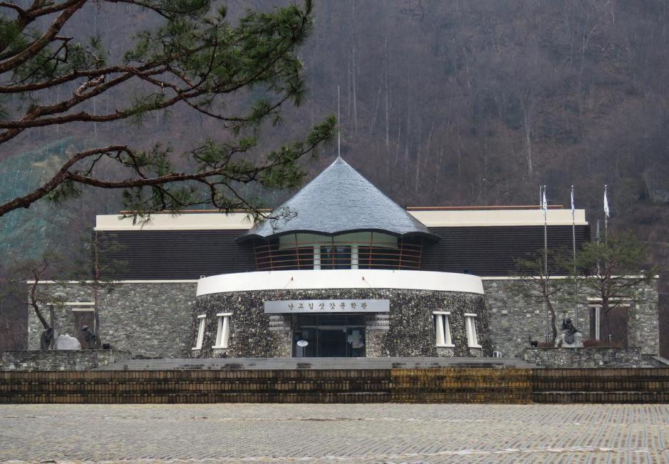 Moon On The Cloud Yeongwol Exterior foto