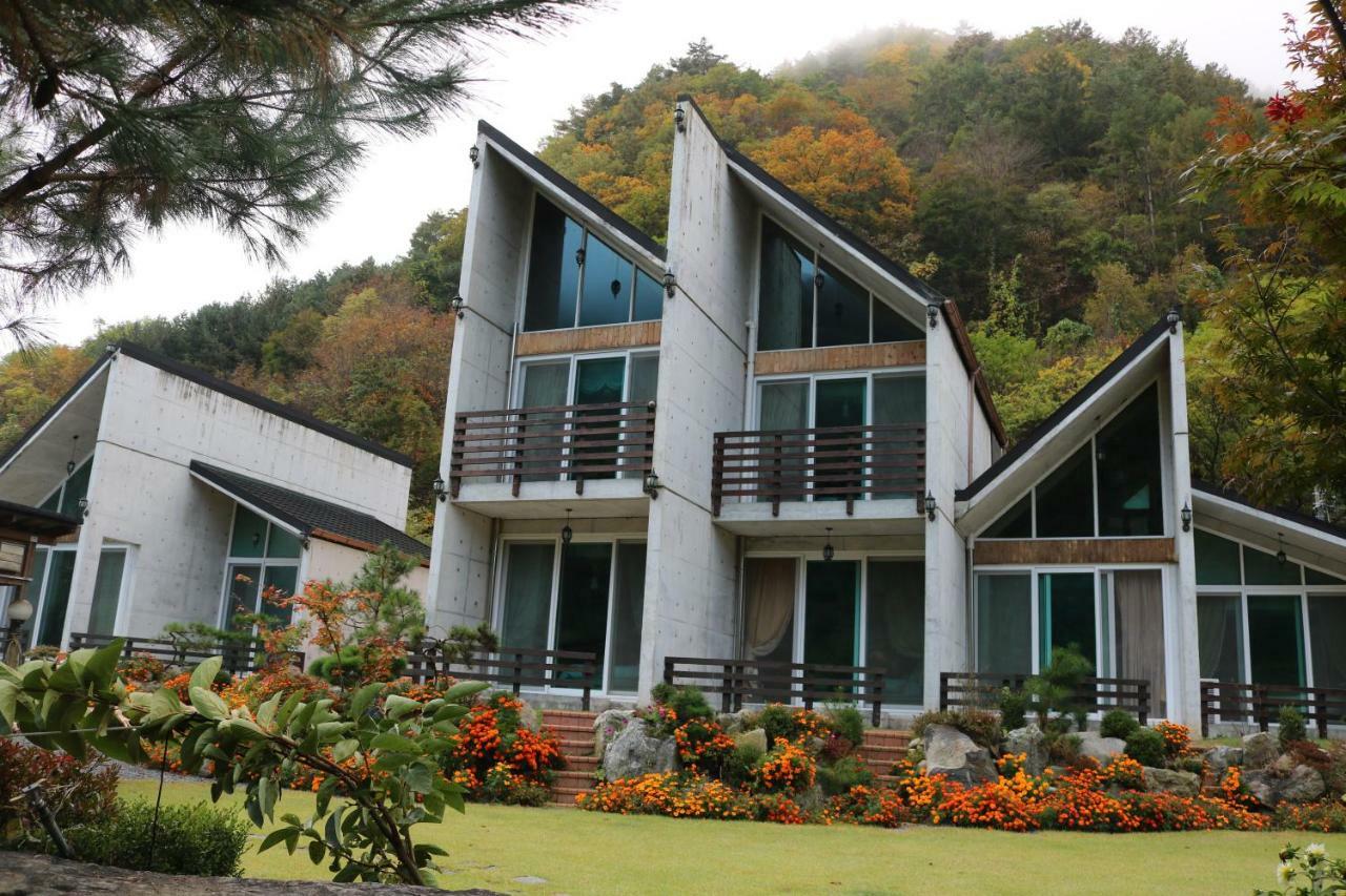 Moon On The Cloud Yeongwol Exterior foto